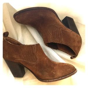 Frye Llana brown suede shooties/booties
